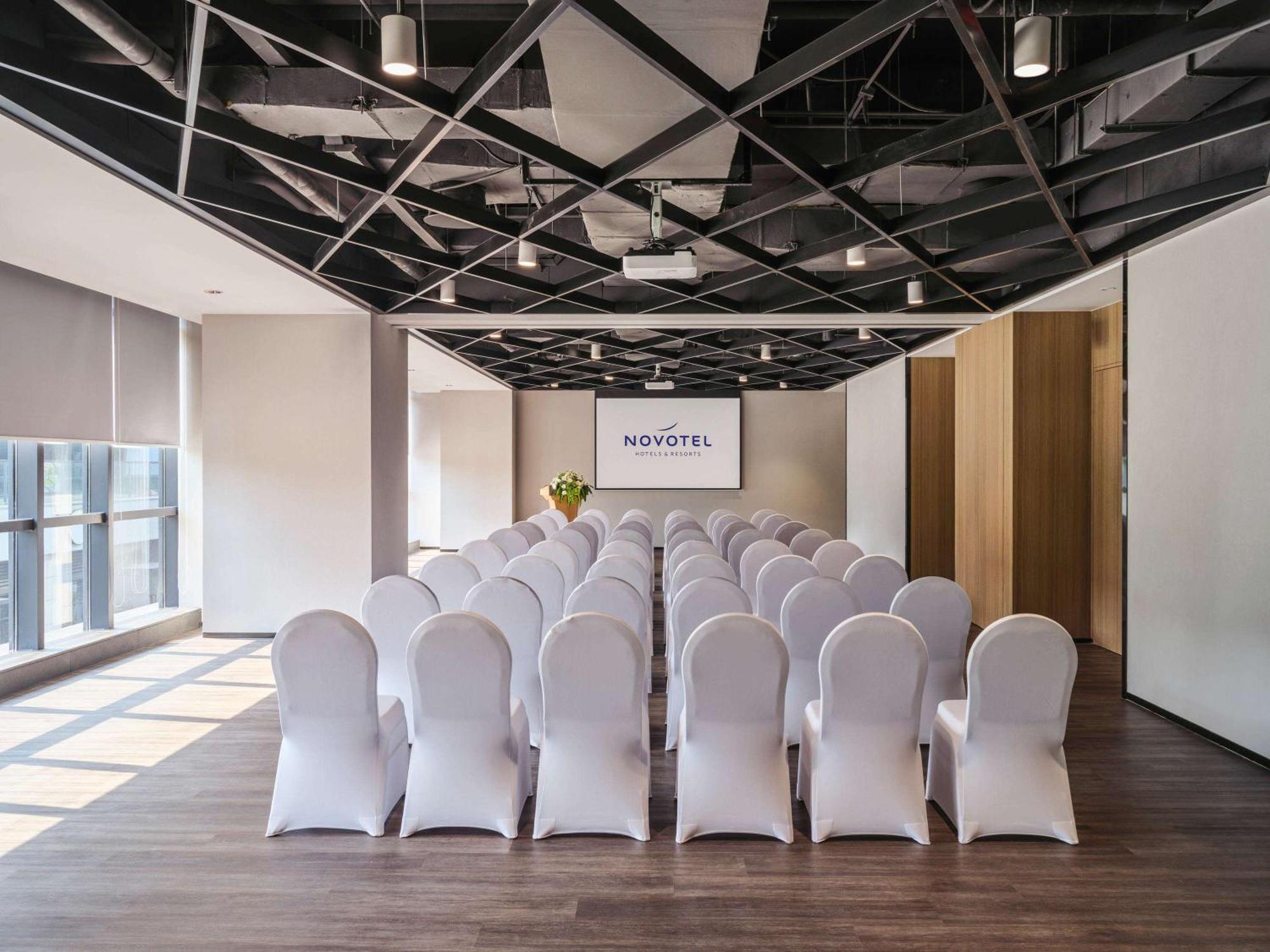 Novotel Shanghai Qingpu Excellence Екстер'єр фото